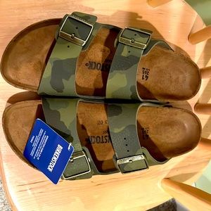 Birkenstock Arizona Sandal, Camouflage Colored, Size Euro 41, New w/ Tag